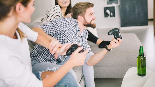 Super Nintendo an TV Anschließen – Welcher Anschluss Wird Dafür Benötigt vor der Umsetzung?