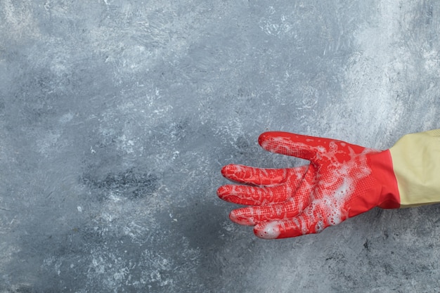 Weiße flecken auf beton entfernen – Geeignete Methoden, hilfreiche Mittel und Tipps für eine gründliche und materialschonende Reinigung